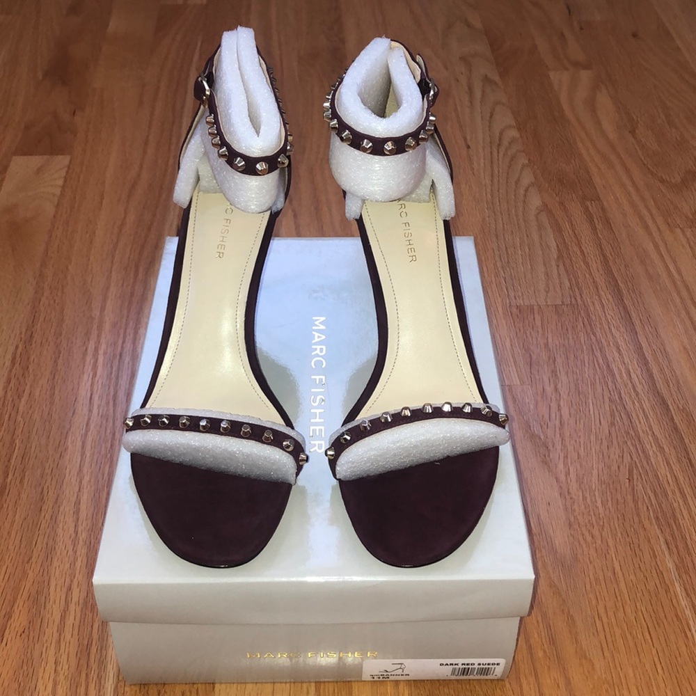NIB Sexy Suede Studded Marc Fisher High Heels